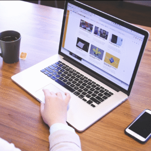 Photo of a laptop from Pixabay
